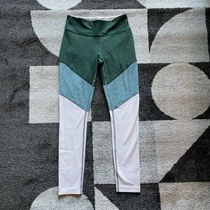 Color-Block Outdoor Voices Leggings, small